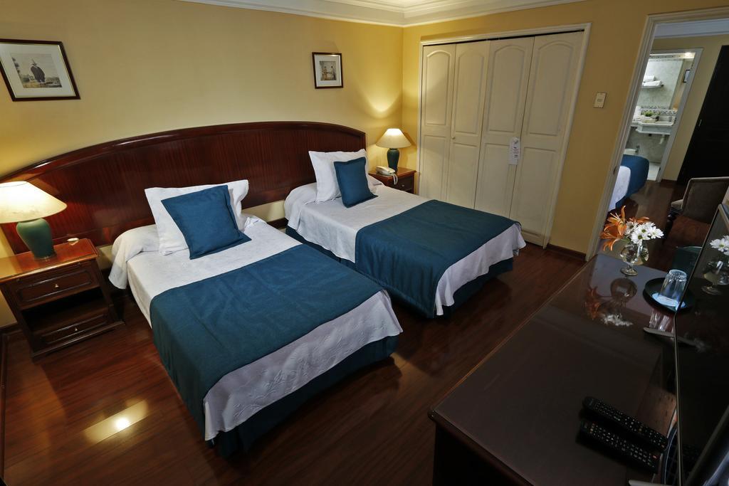 Principado De Asturias Hotel Сантяго Екстериор снимка