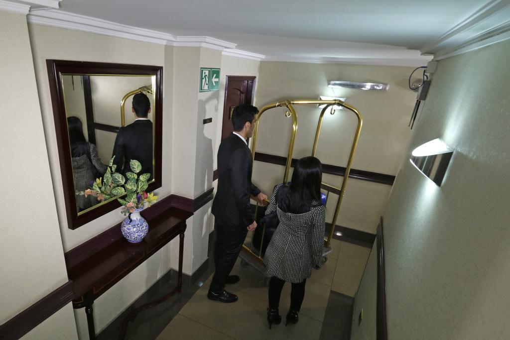 Principado De Asturias Hotel Сантяго Екстериор снимка