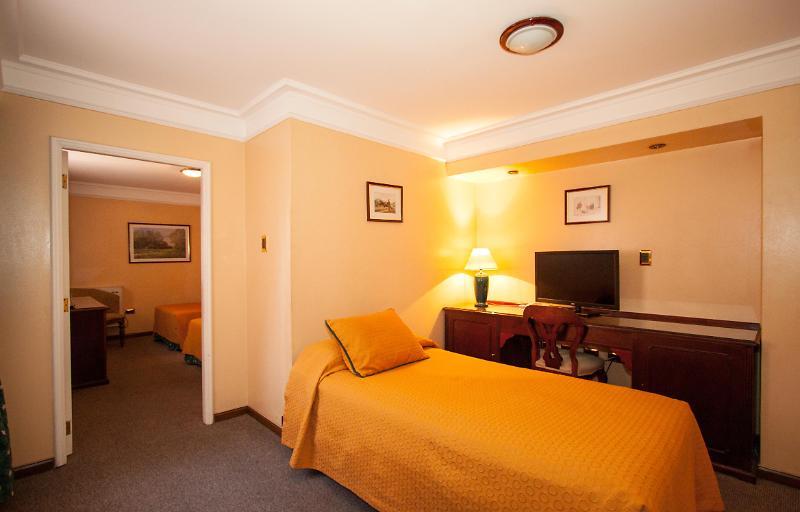 Principado De Asturias Hotel Сантяго Екстериор снимка