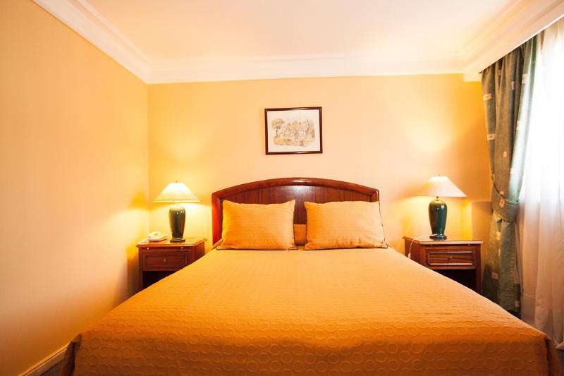 Principado De Asturias Hotel Сантяго Екстериор снимка