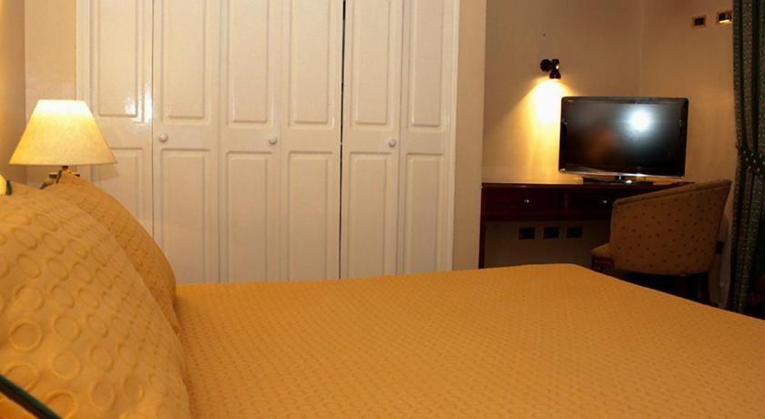 Principado De Asturias Hotel Сантяго Екстериор снимка