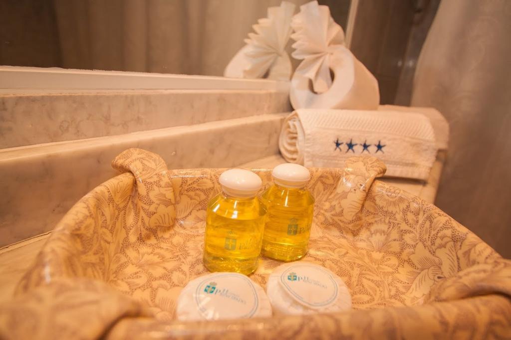 Principado De Asturias Hotel Сантяго Екстериор снимка